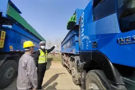 平度交警开展渣土车驾驶员交通安全教育培训 提出三大要求图片