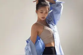 韩国女艺人宝拉最新杂志写真曝光图片