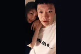 李小璐pgone跳同款舞引热议 李小璐pgone亲密视频曝光！李小璐出轨始末贾乃亮离婚图片