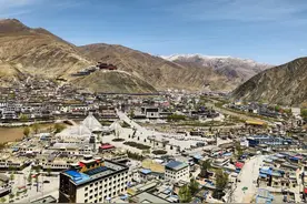玉树大地绽放北京援建之花图片