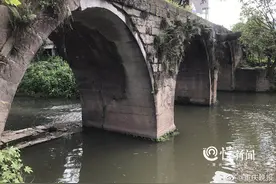 梁滩河上的老石桥图片