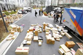 疫情下订单激增 韩国一快递员“过劳死”图片