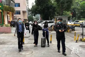 深圳一男子约女网友吃饭，现场转账7000元后遭“抛弃”图片