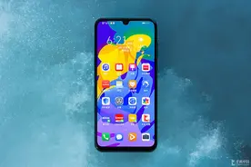 旗舰手机的价格如此冰凉 只有它的售价还有一丝温暖图片
