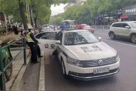 路遇九旬老兵求助 交警暖心全程护送图片