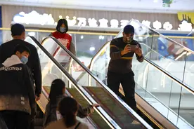 在华伊拉克小伙拍摄微电影记录中国“抗疫”故事图片