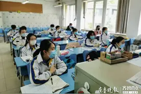 山师附中高三生开始上课了，采用AB班上课图片