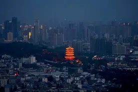 战疫“不夜天”武汉夜景美图片