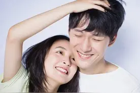 杨幂魏大勋，吴倩张雨剑！跟拍“狗仔队”已开工图片
