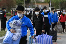 济宁高三学子今日开学了，校园防护措施做得到位视频封面