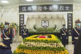 不畏生死 在烈火中逆行！致敬一名26岁救火英雄图片