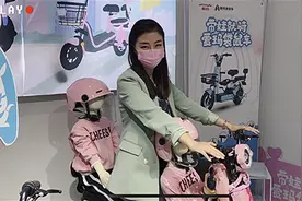 Vlog｜你听过“袋鼠电动车” 吗？记者体验适合带娃骑的电动车视频封面