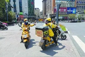 振奋消费信心 外卖行业逆势而起图片