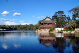 ​9日起 承德市民可补办避暑山庄年票图片
