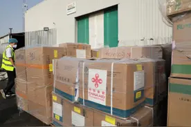 中国援助抗疫物资运抵尼日利亚图片
