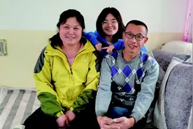 万里“单骑”雪中送炭 平度大货车司机2个月往返湖北8次运送爱心物资图片