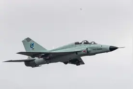 FTC-2000G飞机签订出口首单 贵州飞机创造“贵州速度”图片