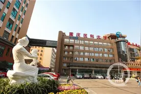 「家长小心」3岁女童肚子里长了恶性肿瘤！孩子有这些征兆别大意...图片