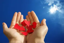 暖！舟山爱心人士为民工子弟学校送近万件防疫物品图片