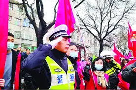 致我们的抗疫英雄图片