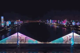 武汉25公里“灯光秀”为河北点亮！驴肉火烧再邀热干面……图片