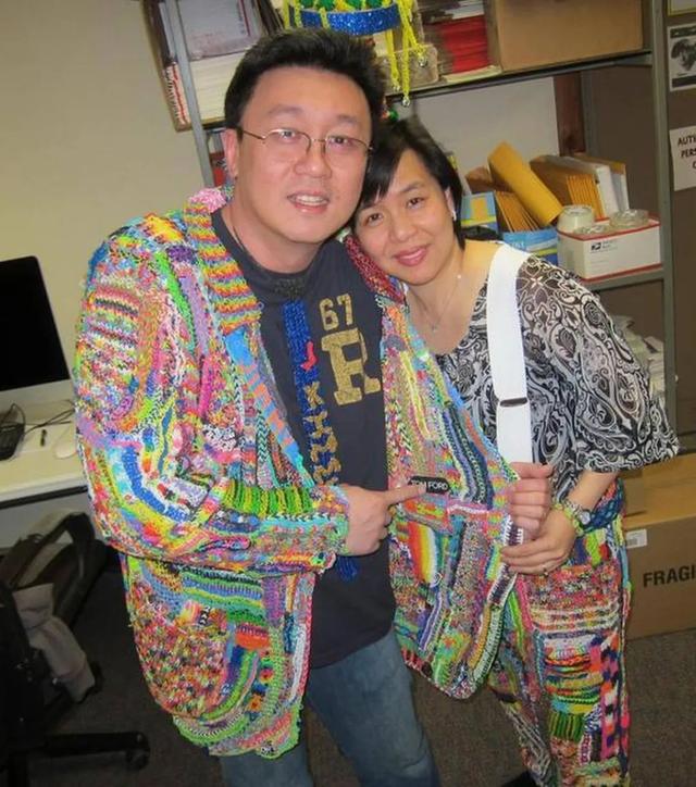 校门口小卖部的廉价玩具，竟然暗藏量子世界的秘密？