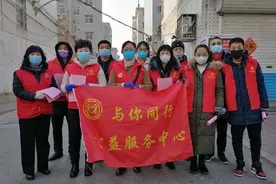 与你同行！青岛莱西志愿者连续奋战抗“疫”一线图片