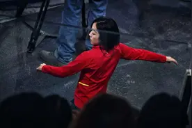 隋文静：带领全场喊“加油”让我泪洒赛场图片