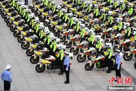 深圳交警铁骑勤务升级试点启动图片