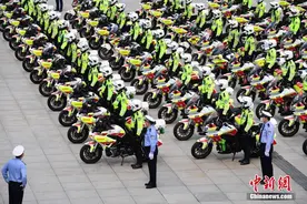深圳交警铁骑勤务升级试点启动图片