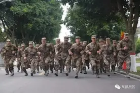 有一种感情，叫同年兵图片