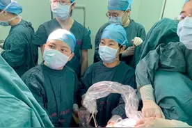 浙江省政协委员周坚红：为更多女性送去健康福音图片