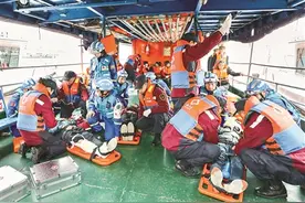 国家紧急医学救援队屡立战功背后图片