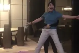 吉娜抱起150斤郎朗怎么回事 纤细的身体力大如牛惊呆众人图片