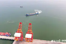 一分钟航拍带你领略不一样的广利港图片