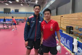 「专访冯一君」震惊国乒“魔鬼”训练，和张继科合影是“心动的感觉”图片