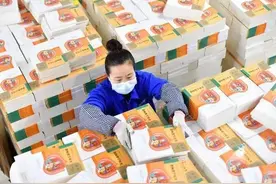 今年中小学课本目录出炉，道德与法治、语文、历史须用统编教材图片