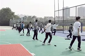 200米跑下来就气喘吁吁 复课后怎么上体育课？八项注意图片