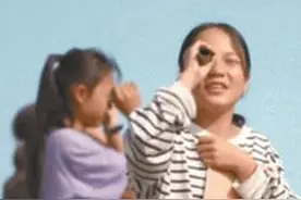 纪录片《人生第一次》<br>见微知著 温暖人心图片