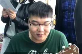 大小朋友齐聚网络享艺术，尤克里里直播首课精彩回顾图片