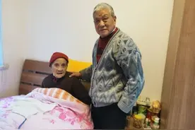 二十年如一日，照顾瘫痪爱妻和患病岳母图片