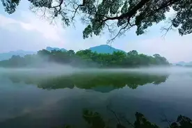 低调小城阳山 丹青水墨画不如图片
