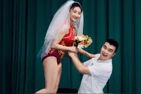 奥运冠军何雯娜晒婚纱照，一双长腿抢镜，大她7岁老公满脸幸福图片