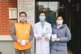 徐汇有位医生DIY“口罩神器”挂钩图片