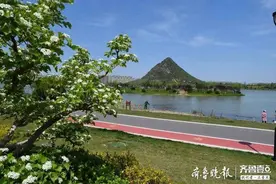 五一可以坐公交来济南华山湖公园游玩，多条公交线路任你选择图片
