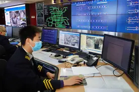 今起，地铁10号线早高峰最小间隔缩短至1分45秒视频封面