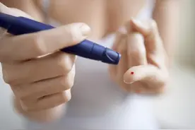 糖尿病真的会“传染”！一人中招，全家患病风险加倍图片