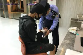 惠州外卖小哥接到深圳单，送餐途经深山掉坑里受伤，民警组队救人图片