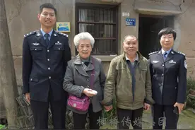 泪目！为了见这一面，失散老姐弟盼了半个多世纪图片