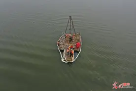 武汉两湖隧道工程地质勘探复工忙图片